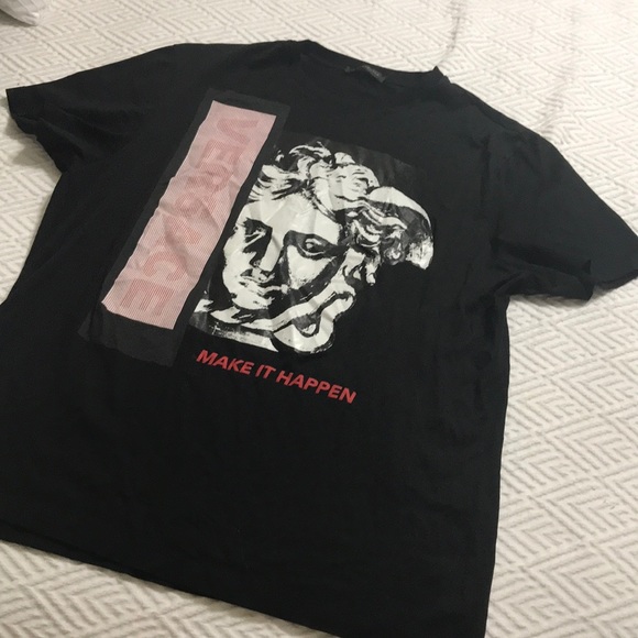 Versace Other - 💥 READ UPDATED DESCRIPTION 💥VERSACE T SHIRT